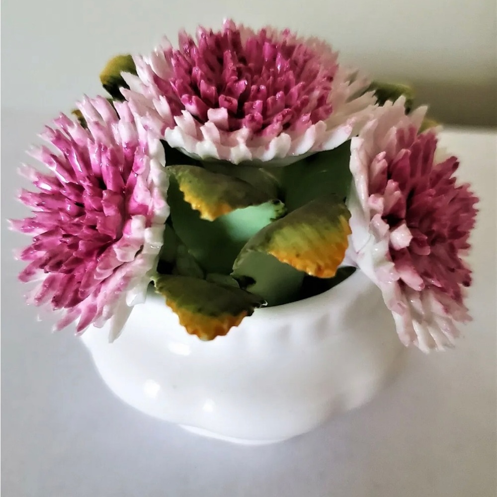 VTG Royal Albert flower of the month Chrysanthemum BONE CHINA Floral Cluster